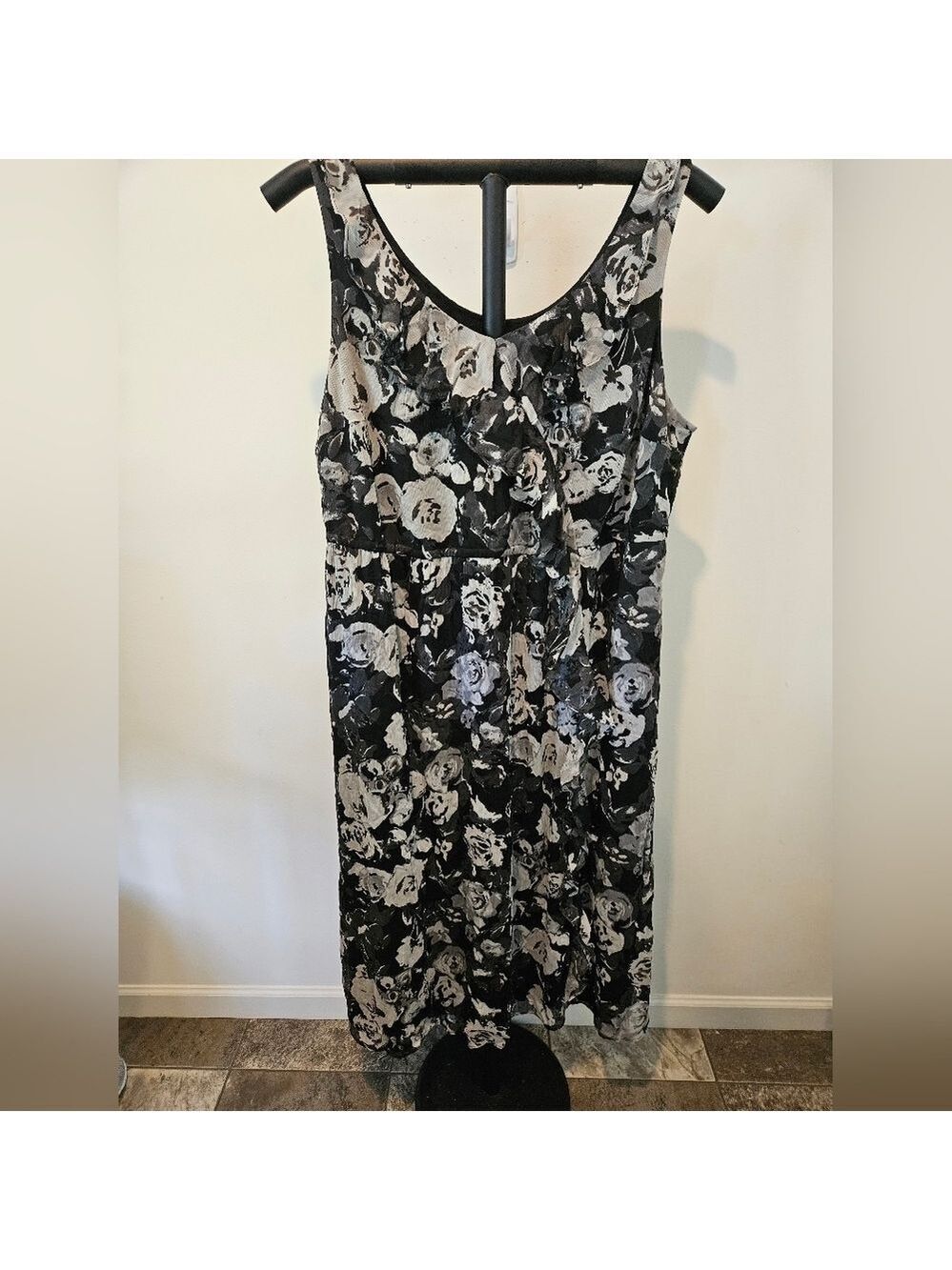 ISAAC MIZRAHI LIVE! BLACK & GREY FLORAL RUFFLED PLUS SIZE MAXI DRESS SIZE 3XP